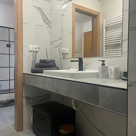 10-nová Lesná Apartamento *