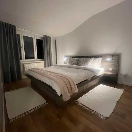 Lägenhet Vyhlad !-apartman 10-nova Lesna Nová Lesná